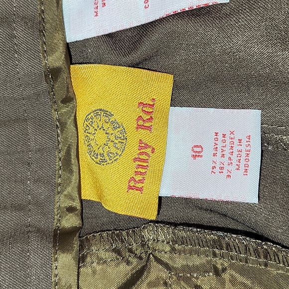 Ruby Rd Tan Pants (10) - Picture 4 of 11